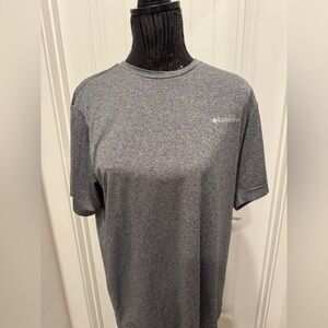 Columbia Men's Heather Gray Short Sleeve Tee dri fit shirt size medium C